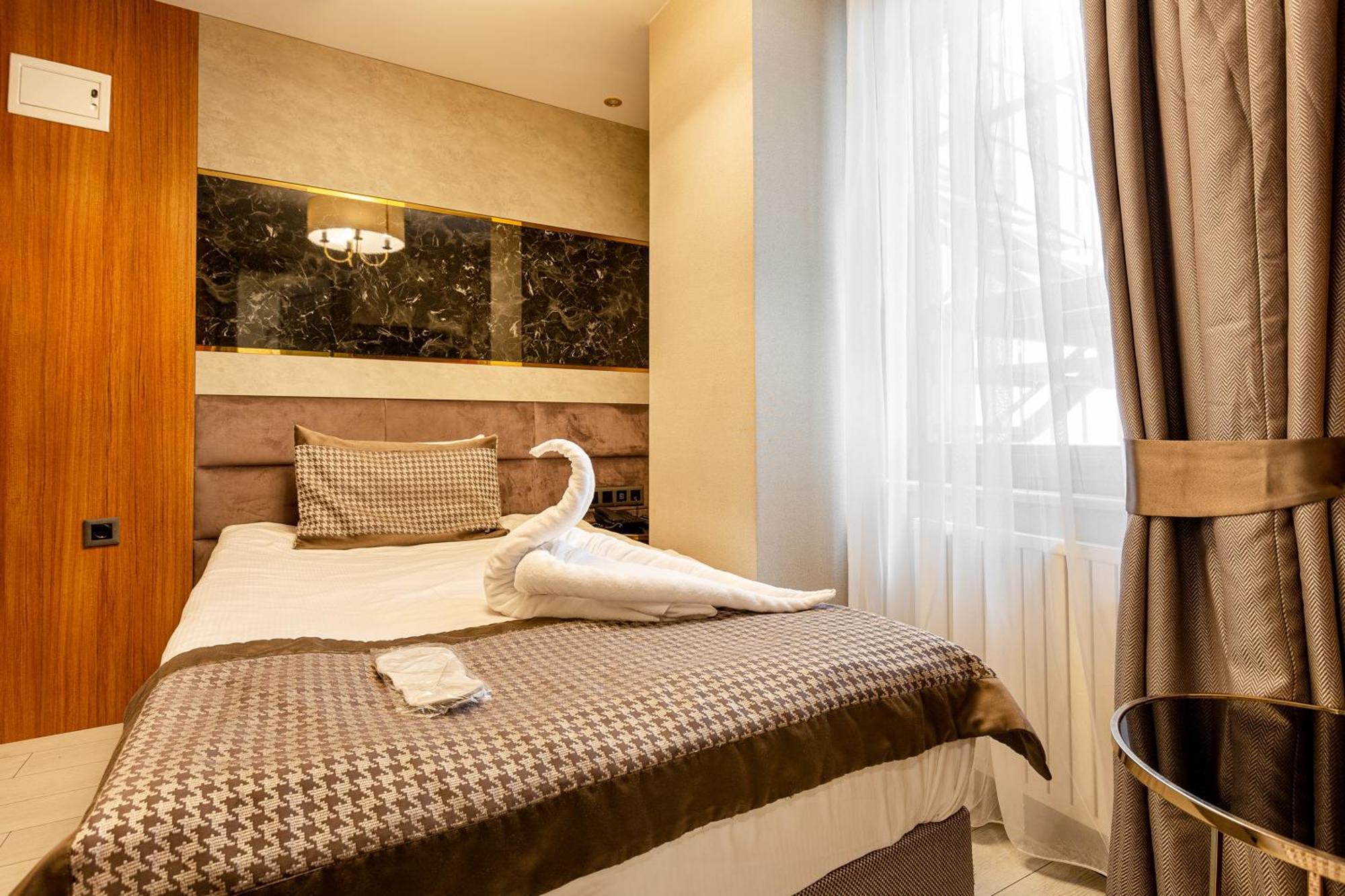Santra Hotel Istanboel Buitenkant foto